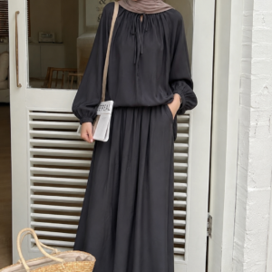 AURORA Flowy Tie Long Skirt Set 穿搭灵感搭配图 设计感女装 | Styling inspiration outfit idea minimalist designer dress