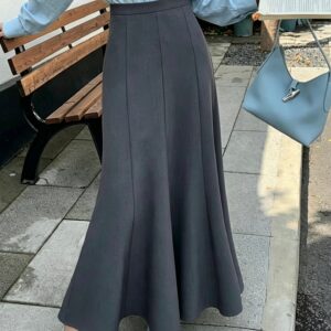 AURORA Tailored A-Line Midi Skirt 穿搭灵感搭配图 设计感女装 | Styling inspiration outfit idea minimalist designer dress